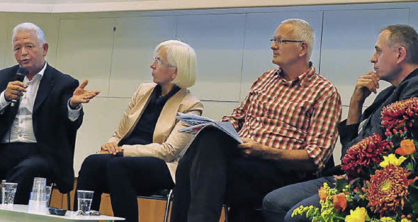 Charles Buttner, Gudrun Heute-Bluhm, M... Koch, Hans-Peter Wessels (von links)   | Foto: Mahro