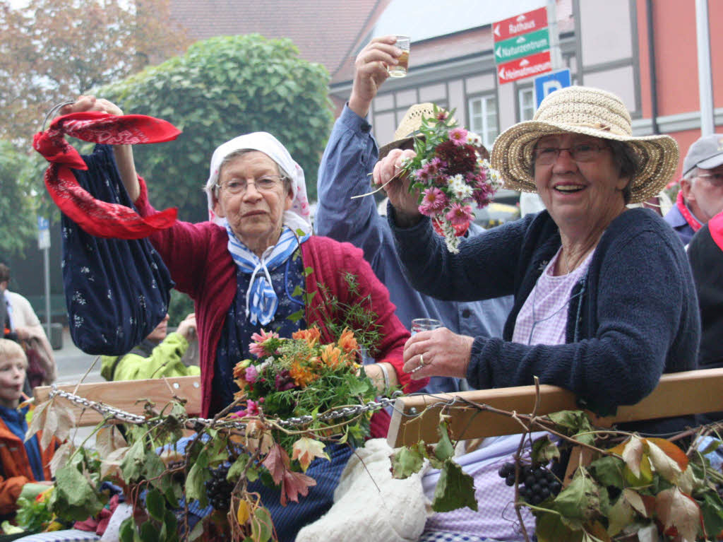 Am Sonntag herrschte in Ihringen beim Herbstausklang trotz Regenwetter gute Stimmung.