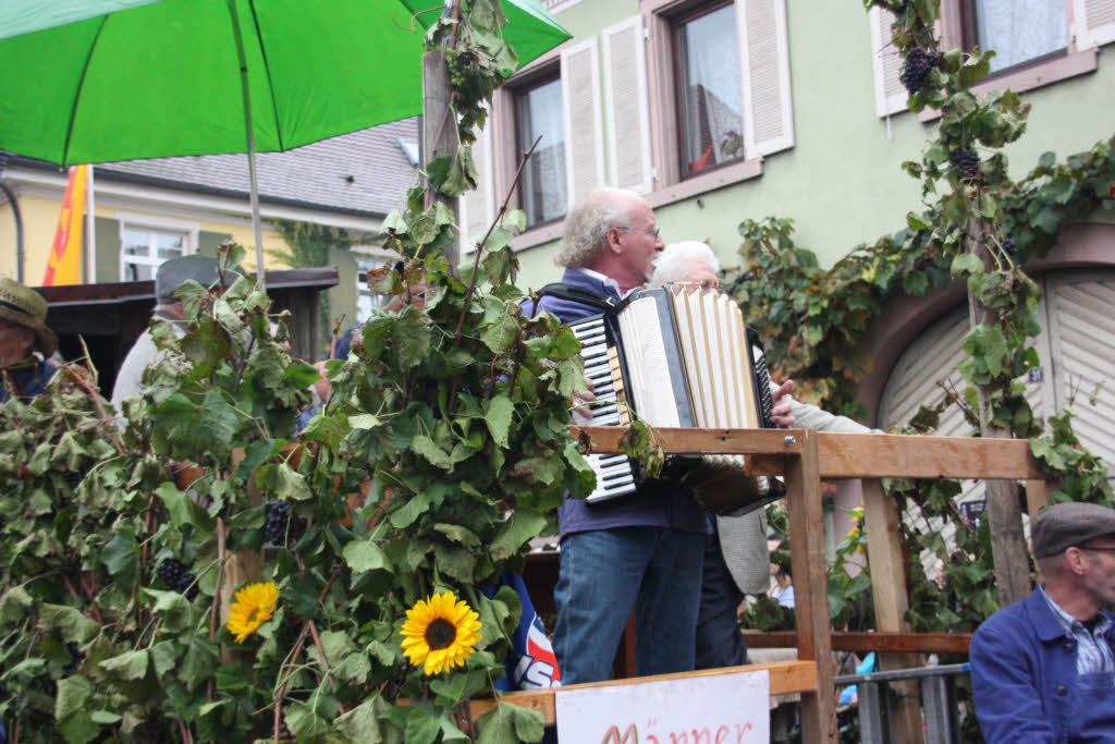 Am Sonntag herrschte in Ihringen beim Herbstausklang trotz Regenwetter gute Stimmung.