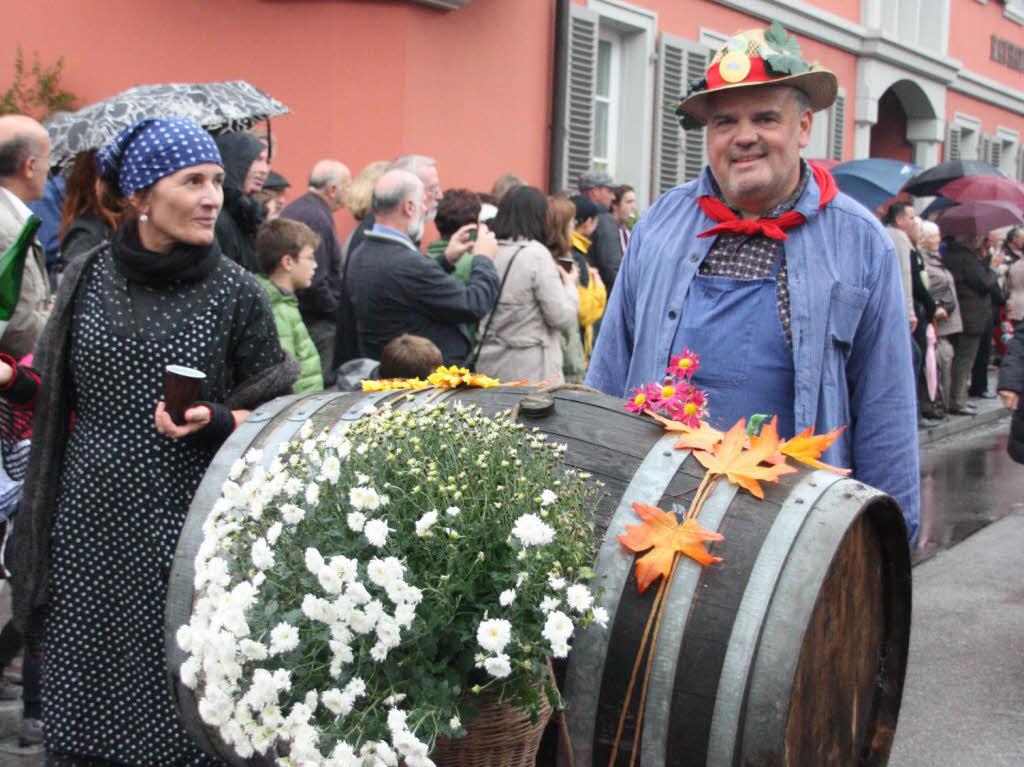 Am Sonntag herrschte in Ihringen beim Herbstausklang trotz Regenwetter gute Stimmung.