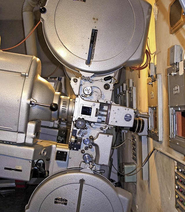 Museumsreif sind die Filmprojektoren i...gital-Projektor soll  gekauft werden.   | Foto: Hochrhein-Musicals