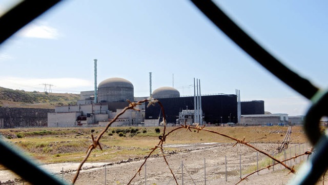Blick auf das Atomkraftwerk im franzs...llen in Grobritannien gebaut werden.   | Foto: afp