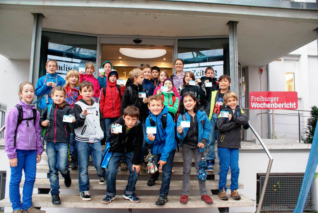 Die Klasse 4b der Grundschule Kenzingen mit ihrer Lehrerin Janine Schönwälder. Die Klasse 4b der Grundschule Kenzingen mit ihrer Lehrerin Janine Schönwälder.