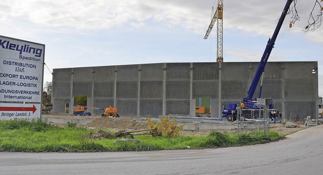 Das Breisacher Logistikunternehmen  Kleyling baut eine  neue Lagerhalle.   | Foto: miriam herberger