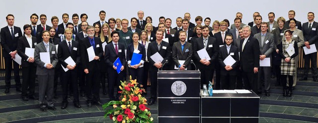 Die Preistrger  der Universitt Freib...ordere Reihe ganz rechts) im Audimax    | Foto: Thomas Kunz