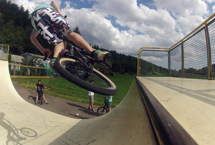 im-skatepark-l-ffingen-badische-zeitung