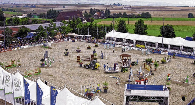 Das Reitturnier ist seit Jahren das Au...uch der erweiterte Golfplatz gerckt.   | Foto: Mller/Archiv