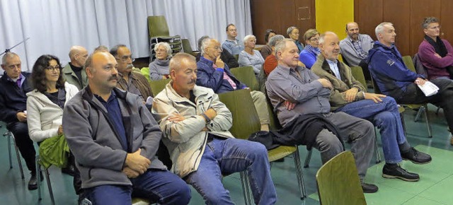 So voll ist es in Lehen sonst nicht: 2...n in die Sitzung des Ortschaftsrates.   | Foto: Harald Albiker