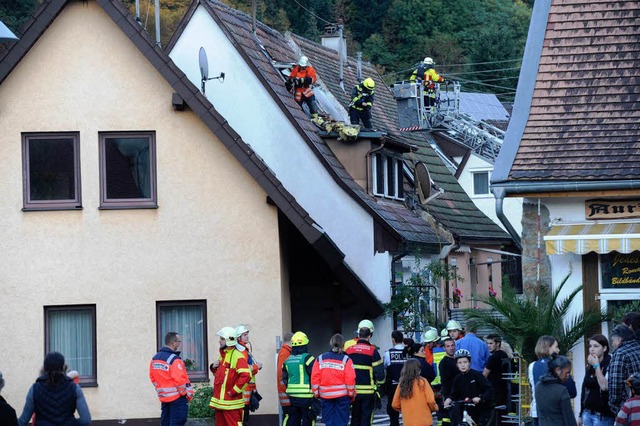 Kurz vor einer Durchzndung konnten di...rand im Dachstuhl in Sulzburg lschen.  | Foto: Volker Mnch