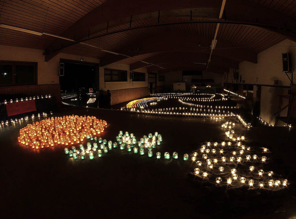 "Nacht Der 1000 Lichter" Lässt Neuenweg Erstrahlen - Kleines Wiesental ...