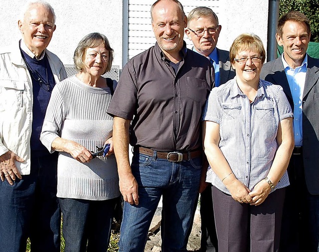 40 Jahre bei Weisser-Brwinkel (von re... Ernst sowie Anne  und Dieter Weier.   | Foto: Firma