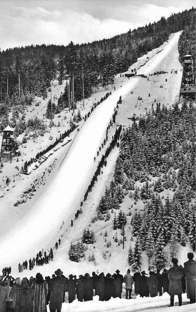 Skispringen von der Hochfirstschanze, ...skomitee fr den Weltcup im Dezember.   | Foto: Archiv Roland Weis
