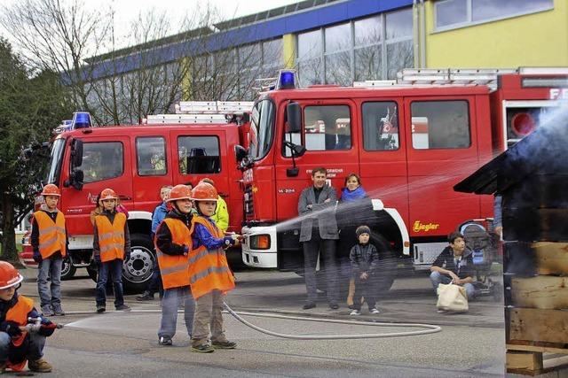 Groeinsatz fr die Lschzwerge