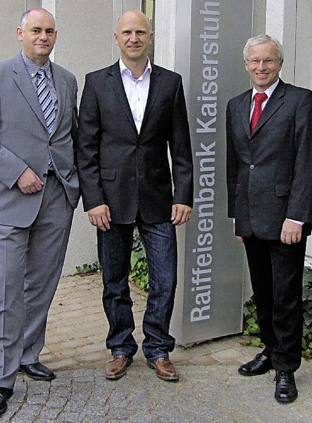 Vorstandssprecher Reiner Richter (link...nbank Kaiserstuhl,  Volker Weisenhorn.  | Foto: privat