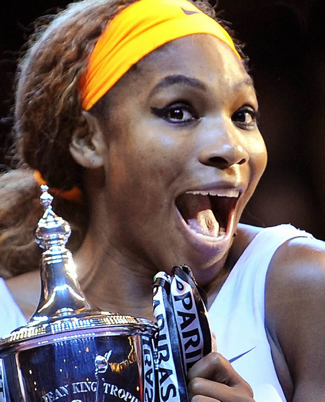 Mit Pokal, ohne Schlger: Serena Williams   | Foto: AFP