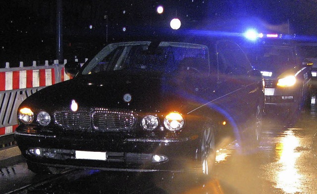 Beschdigt wurde dieser Jaguar.  | Foto: Polizei