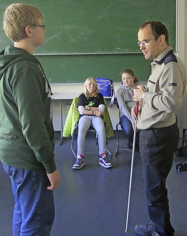 Micha Knebel im Unterricht der Klasse 6c    | Foto: Frank Dreger