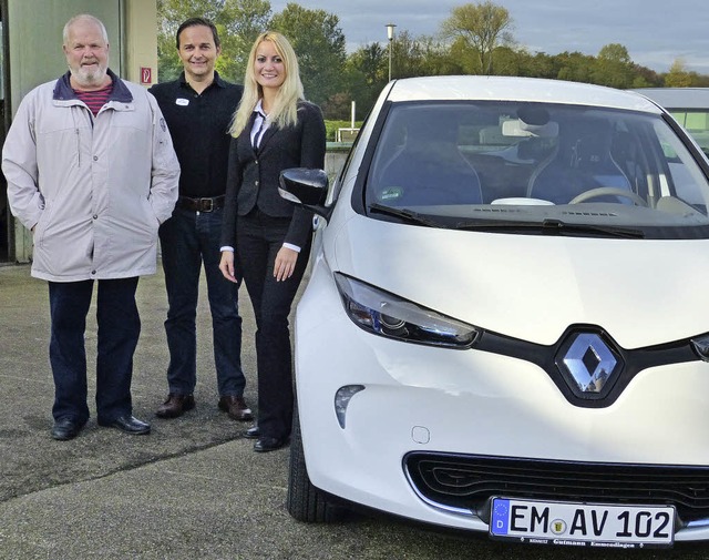 Ein Elektrofahrzeug fr den Abwasserzweckverband Untere Elz  | Foto: Aribert Rssel