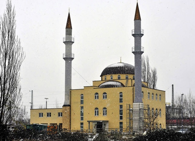 Die geplante Lahrer Moschee knnte  so  aussehen wie  in Kehl.   | Foto: DPA