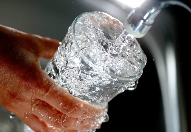 Erneut ist im Trinkwasser von Merzhausen Chlor nachgewiesen worden.  | Foto: dpa