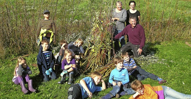 Die Kinder der Hector Kinderakademie B...ke auf dem Hof der  Sielmann-Stiftung.  | Foto: Privat