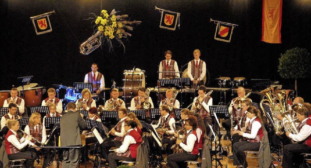 Ins rechte Licht gesetzt war die Stadt...Jahreskonzert in der Rappensteinhalle.  | Foto: Hansjrg Bader