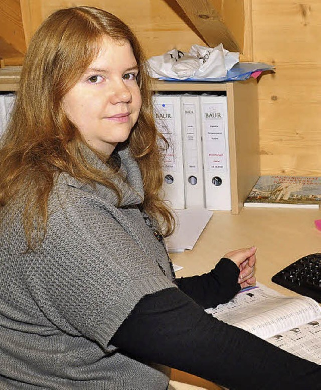 Anna-Lena Bhler an ihrem Arbeitsplatz...nfaszination&#8220; in Tiefenhusern.   | Foto: Stefan Pichler