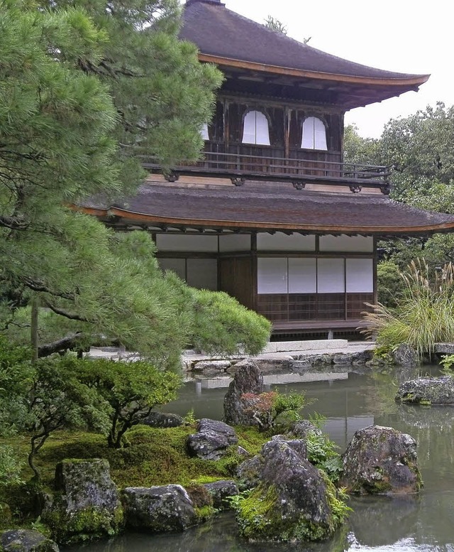 Japanische Tempel und Grten zogen die Reisegruppe vom Hochrhein in den Bann.   | Foto: Renate Griesser