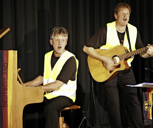 Ulrich Einer (links) und Arnd Stephan... Songs um den Wachstum in Deutschland.  | Foto: Katharina Bartsch