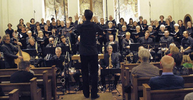 Komponist Grottschreiber dirigierte da...chestra und die Kantorei Rheinfelden.   | Foto: Loisl Mink