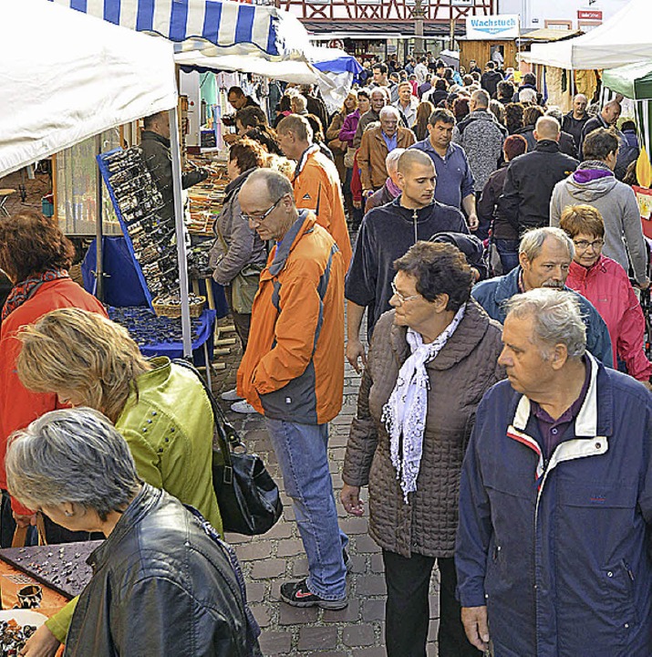 Markttreiben in der Innenstadt - Ettenheim - Badische Zeitung