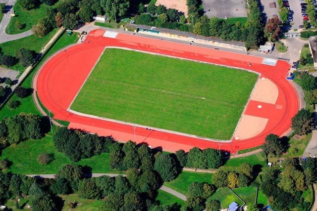 Lörracher Grüttpark-Stadion ist saniert – Fußballer brauchen Geduld