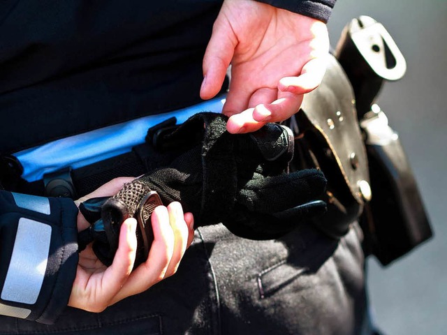 Die mutmaliche Randale an einem verge...hlplakat fhrte zu dem Polizeieinsatz.  | Foto: Dominic Rock
