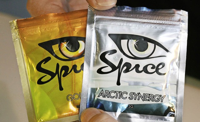 Anfangs als Modedroge bezeichnet, ist Spice seit 2009  verboten.   | Foto: DPA/Marius Alexander