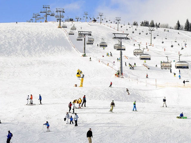 Carven, wedeln und Aprs-Ski &#8211; i... Wochen beginnt die Wintersportsaison.  | Foto: Thomas Kunz