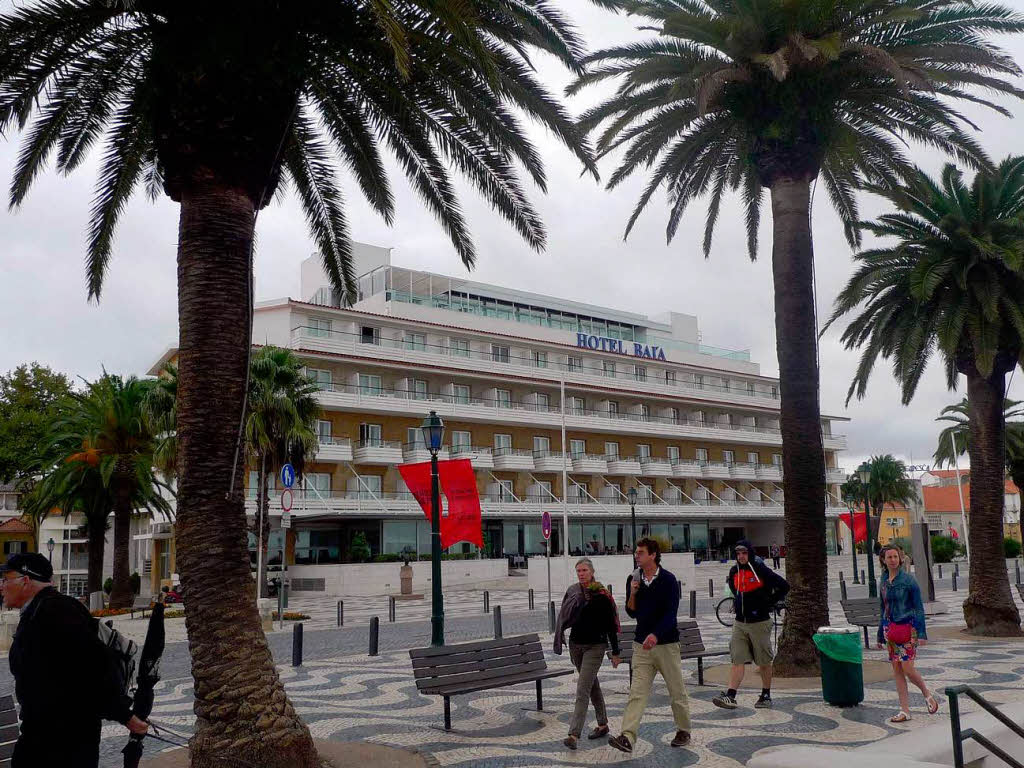 Rund 700 Fans untersttzen den SC Freiburg bei seinem Auswrtsspiel in Estoril.