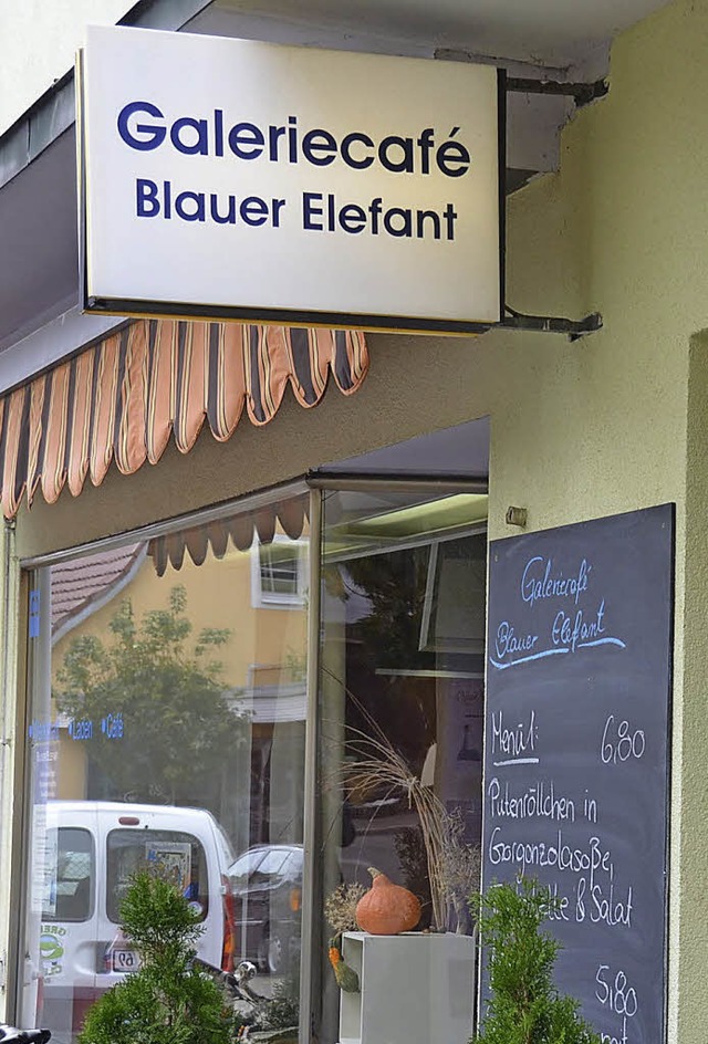Der Blaue Elefant ist mehr als ein Caf...itution bedauern auch viele BZ-Leser.   | Foto: Julia jacob