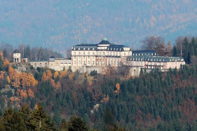 Das Schlosshotel Bhlerhhe macht Winterpause.  | Foto: dpa