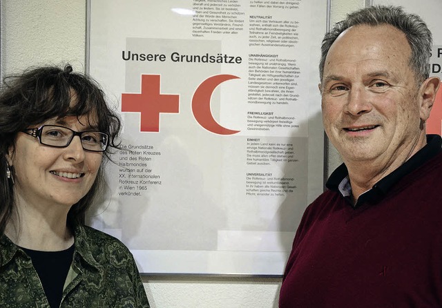 Petra Hauser und Erich Mehlin: Geschf...eim DRK in der Stadt und im Landkreis   | Foto: Martina Proprenter