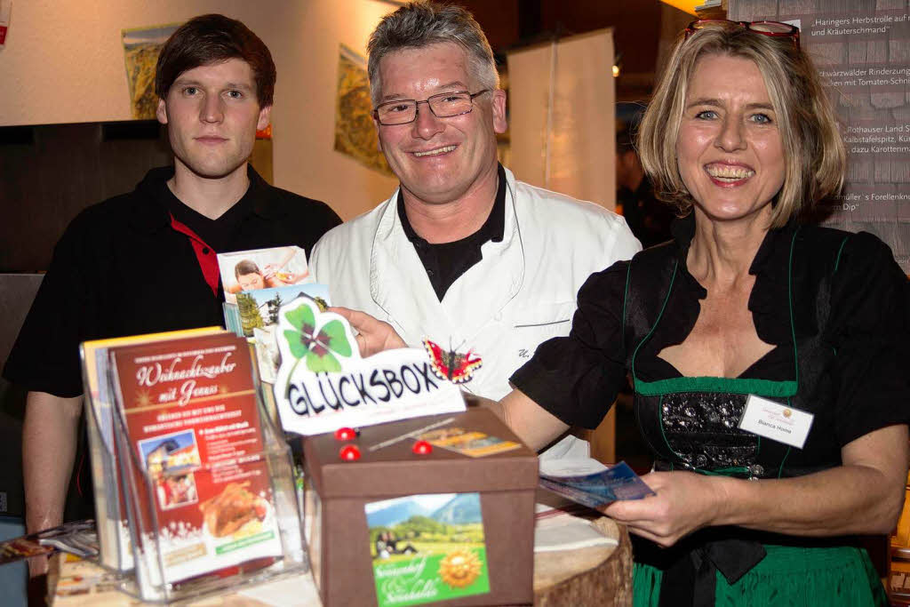 Auf der Plaza Culinaria vertreten war vom Hotel Sonnenhof (von rechts) Bianca Home, Uli Blatter und Sohn Maurice