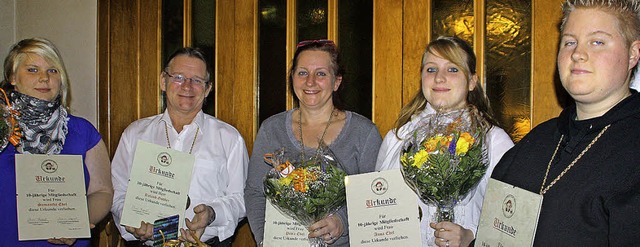 Jessica Edel (rechts) wurde zur neuen ...Petra Edel und Anna Edel (von links).   | Foto: Jrn Kerckhoff