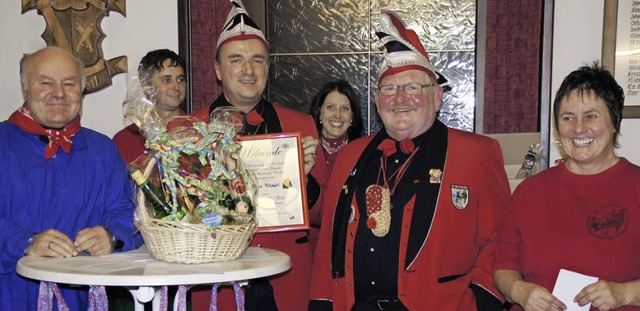 Fasenterffnung in Weisweil: Hans Klip...vertreter Dieter Ehret im Nume-Kittel.  | Foto: Ilona Hge