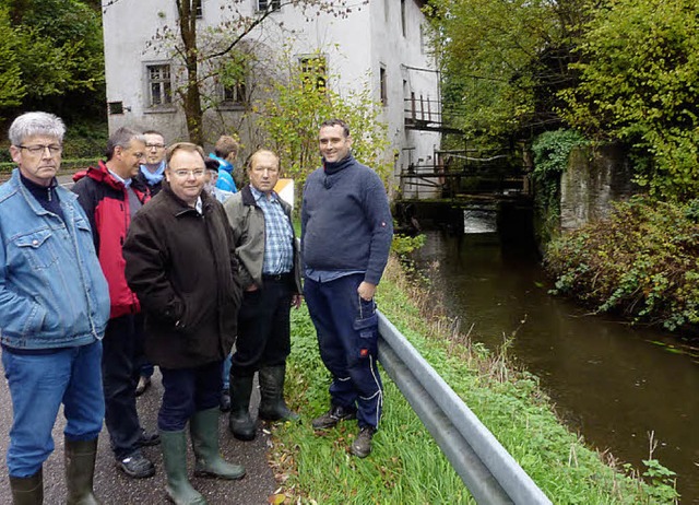 Gruppenbild vor der Nimburger Mhle  | Foto: Karlernst Lauffer