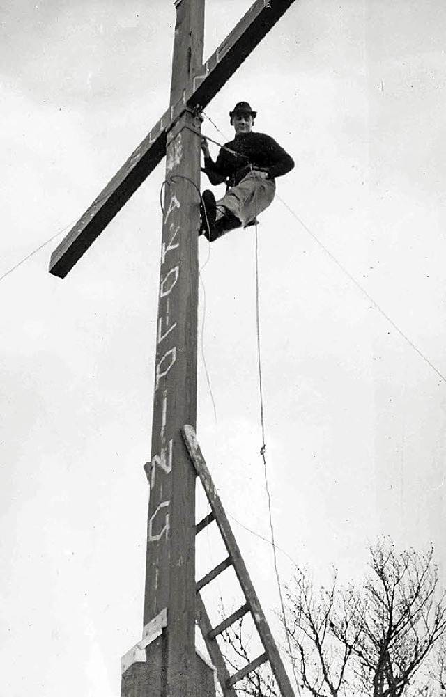 Das Shnekreuz am Braunhrnle bei der ... Seil ist brigens jetzt 75 Jahre alt.  | Foto: Karl Wernet