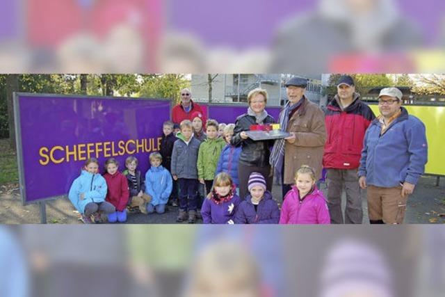 Tafeln der Scheffelschule leuchten in neuem Glanz