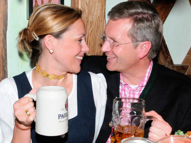 Dieses Freizeitvergngen wird Gegensta...istian Wulff 2008 auf dem Oktoberfest   | Foto: dpa