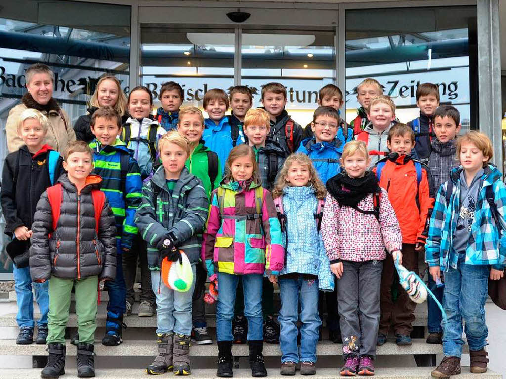Die Klasse 4 der Grund- und Hauptschule St. Märgen mit ihrer Lehrerin Franziska Kolbe. Die Klasse 4 der Grund- und Hauptschule St. Märgen mit ihrer Lehrerin Franziska Kolbe.