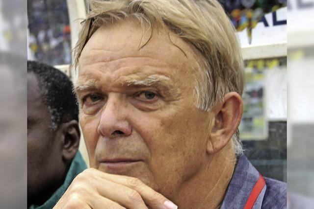 Volker Finke fhrt Kamerun zur Fuball-WM