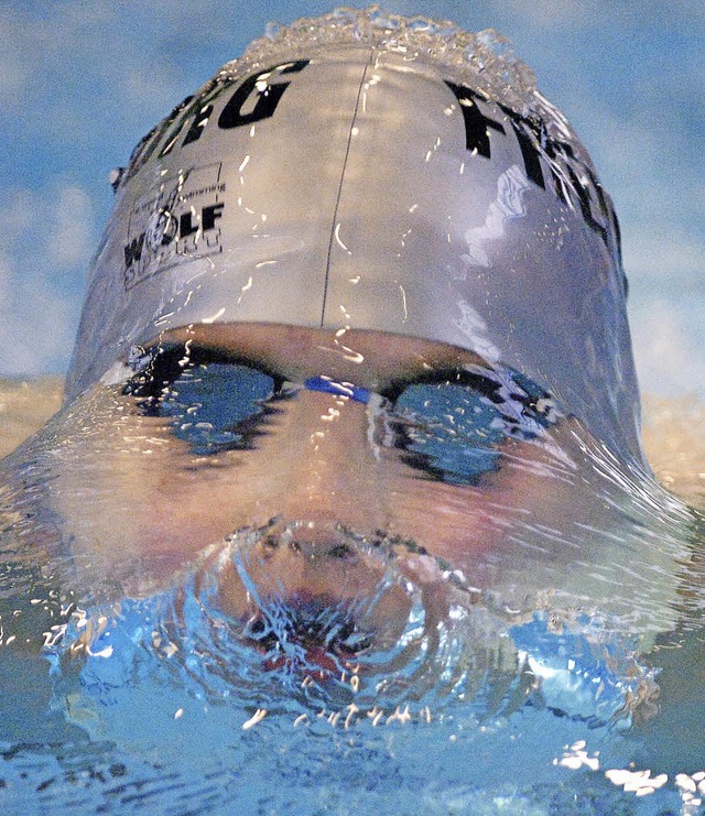 Wie eine Maske aus Wasser:  Johannes Z...tauchen beim Bundesfinale im Westbad    | Foto: Patrick Seeger