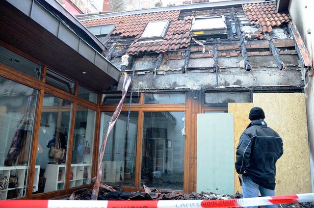 Auf 200000 Euro schtzen die Ermittler...er Alten Lange Strae entstanden ist.   | Foto: Ralf Burgmaier